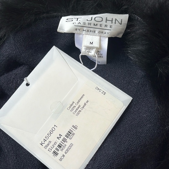 St. John Black Knit Cashmere Jacket/Cape lined with Fox Fur - Picture 6 of 7